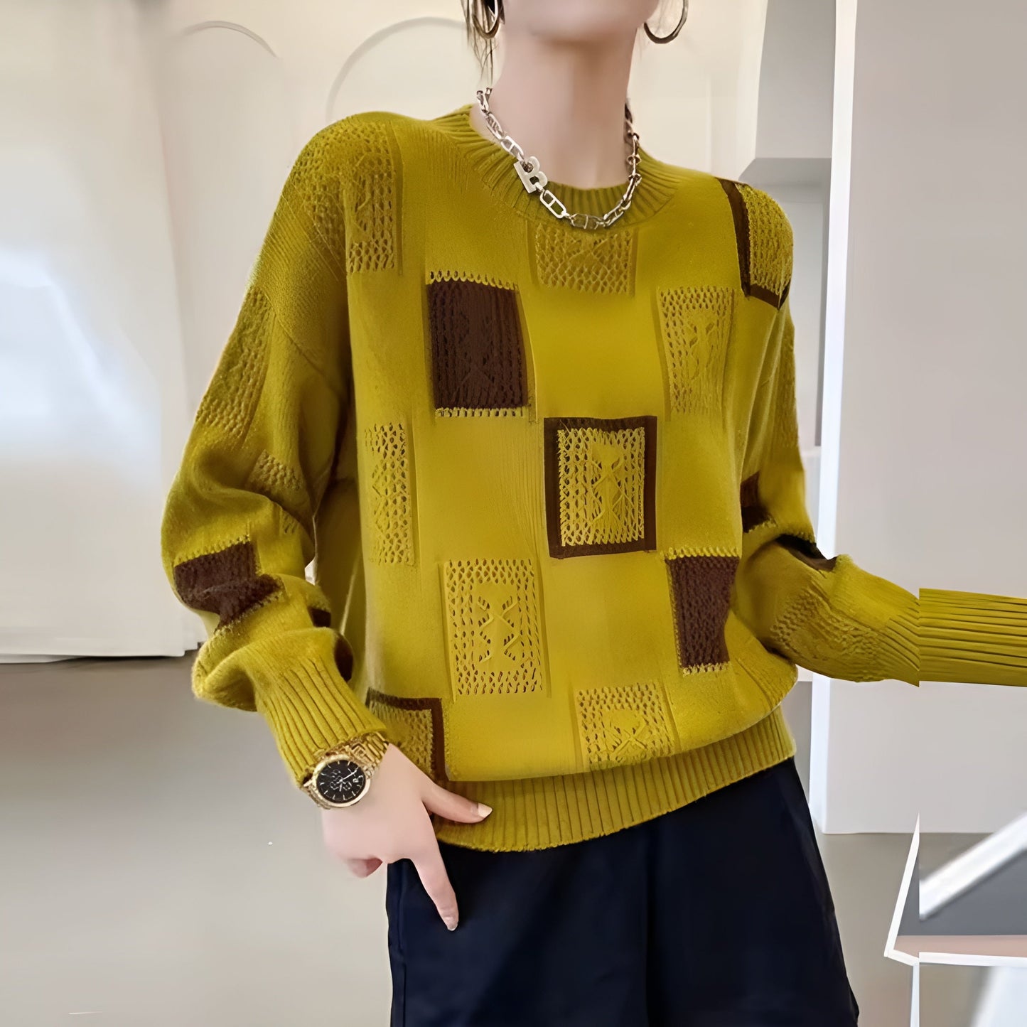 Women’s Geometric Pattern Knit Sweater